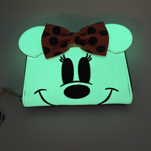 Loungefly Disney Ghost Minnie Mouse Glow in the Dark Zip Around Wallet - Picture 8 of 11